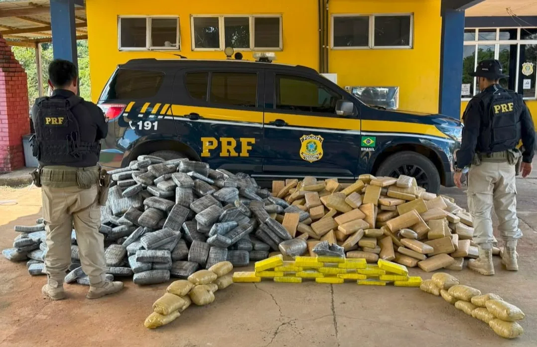 PRF em Rondônia apreende mais de uma tonelada de drogas em fundo falso de caminhão na BR-364